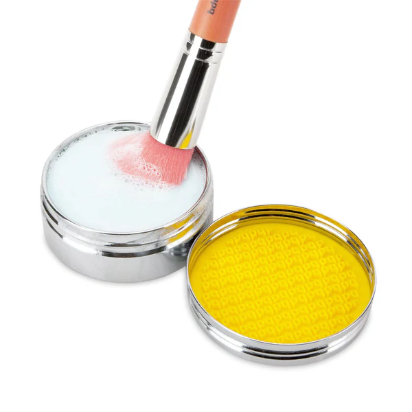 Studio Brush Cleanser Ocean Breeze - Image 4