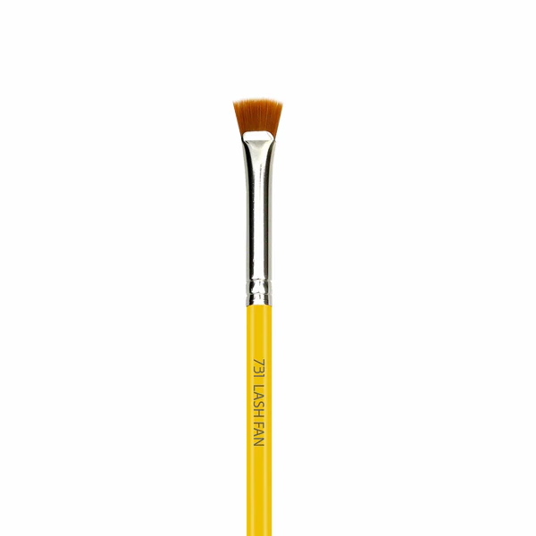 Studio Brushes 731 Mascara Fan - Image 2