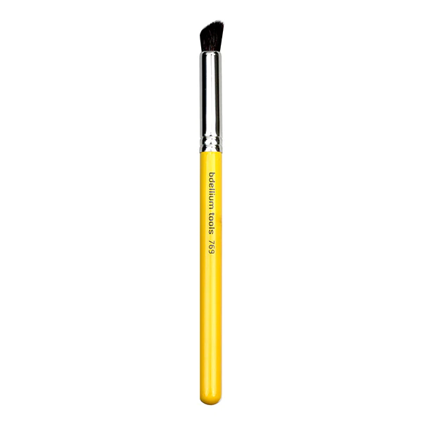 Studio Brushes 769 Angled Contour