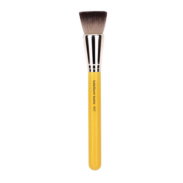 Studio Brushes 957 Precision Kabuki