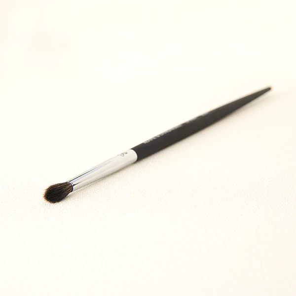 BOM429 Eye Highlighter Brush - Image 4