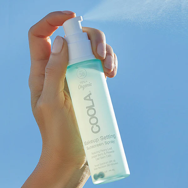 Classic Makeup Setting Spray SPF30 - Image 2