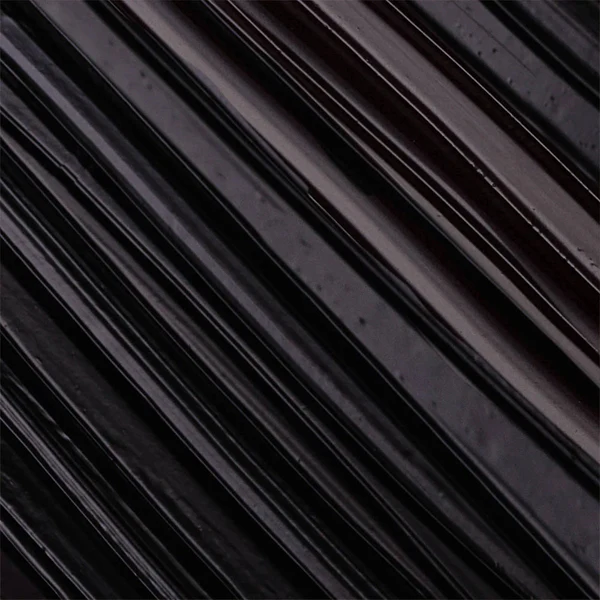 Voluminous Mascara - Image 18