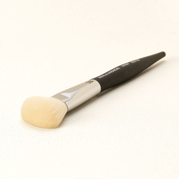 BOM120 Contour Blush Brush - Image 4