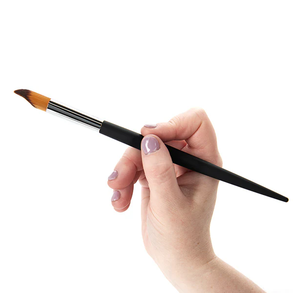 BOM205 Pointed Crescent Concealer Brush - Image 3